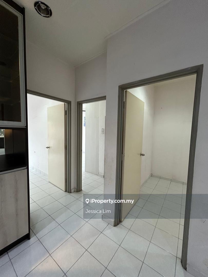Townhouse for Sale in Taman Amansiara, Rawang by Jessica Lim - iProperty.com.my
