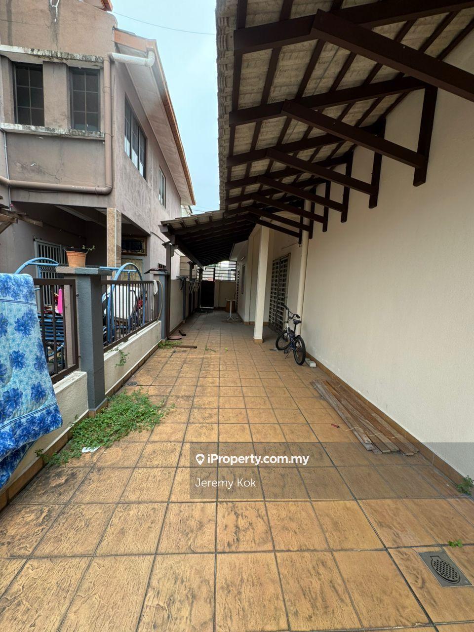 3-storey Terraced House for Sale in Taman Buana Perdana, Petaling Jaya by Jeremy Kok - iProperty.com.my