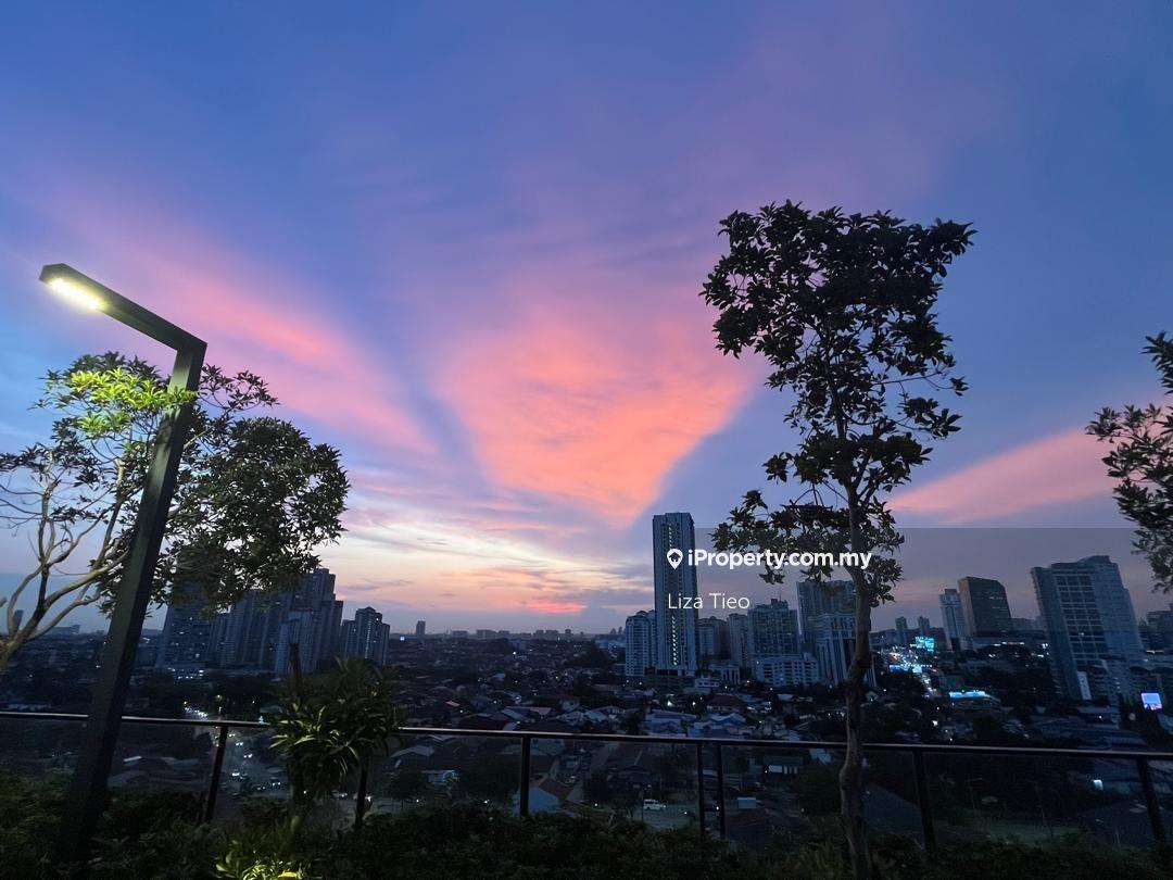 Service Residence for Sale in Seventeen Residences (Biji Living) by Liza Tieo - iProperty.com.my