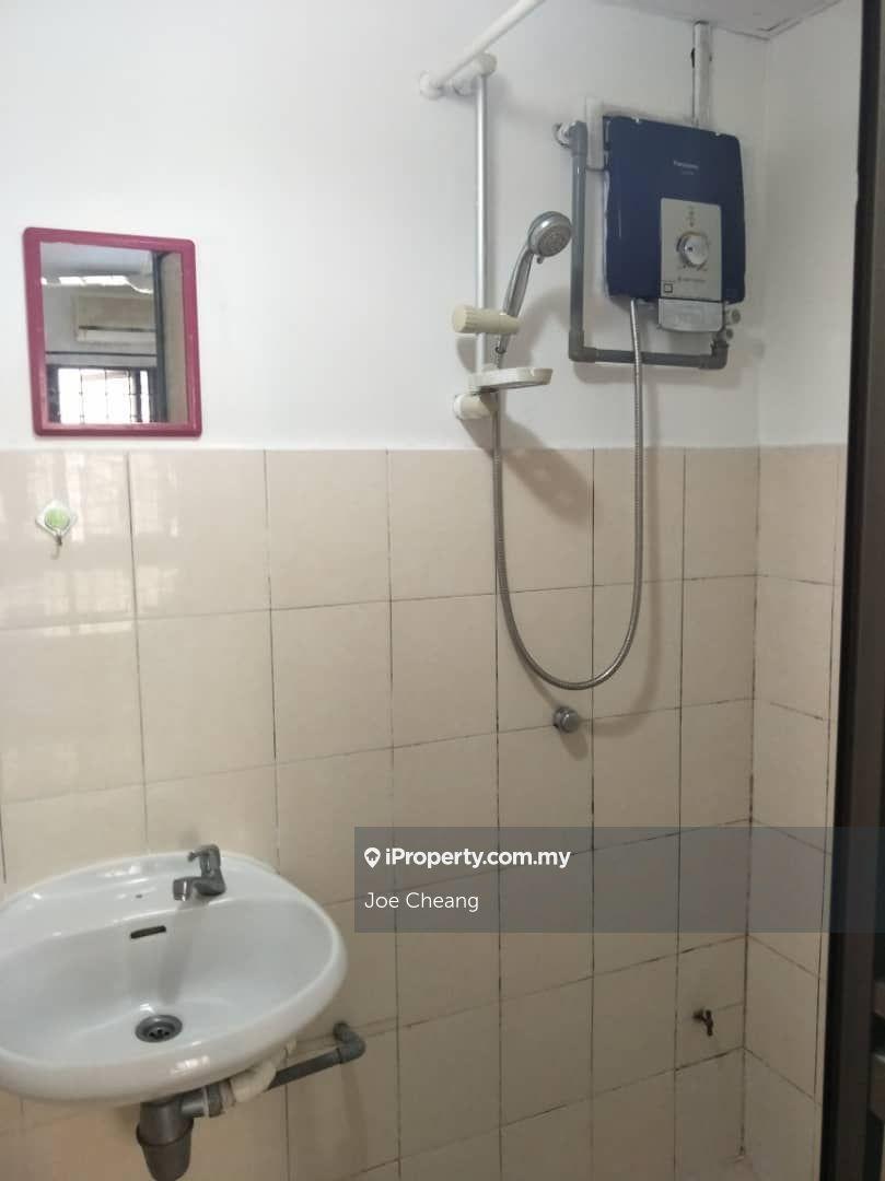 Condominium for Sale in Palm Spring @ Damansara by Joe Cheang - iProperty.com.my