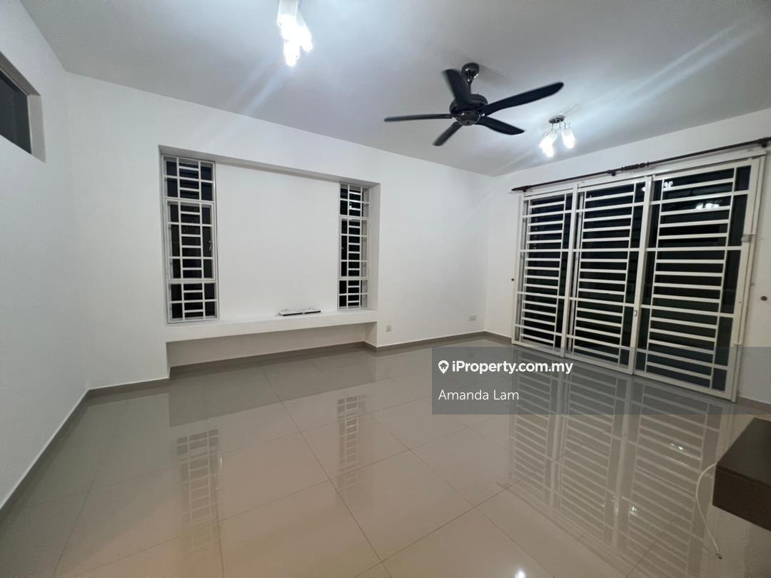 Semi-Detached House for Sale in Dua Villas, Sungai Ara by Amanda Lam - iProperty.com.my
