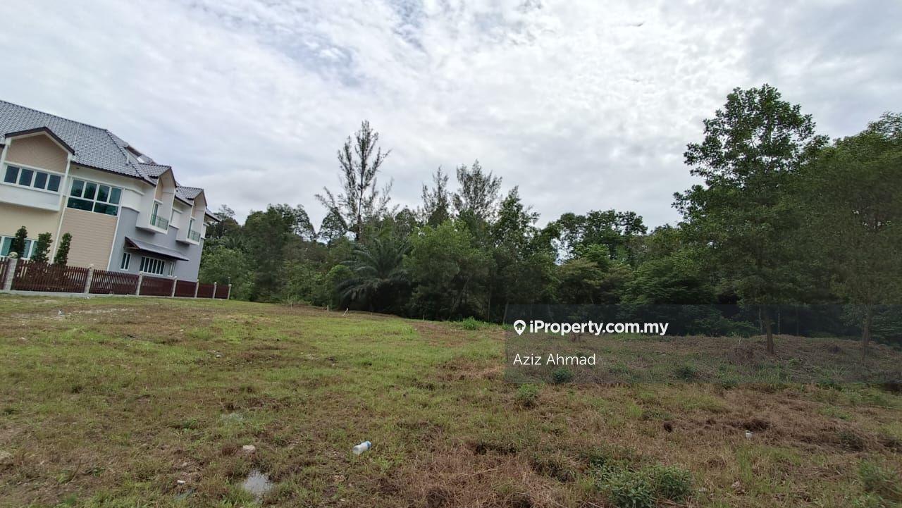 Bungalow Land for Sale in Perdana Lakeview East, Cyberjaya by Aziz Ahmad - iProperty.com.my