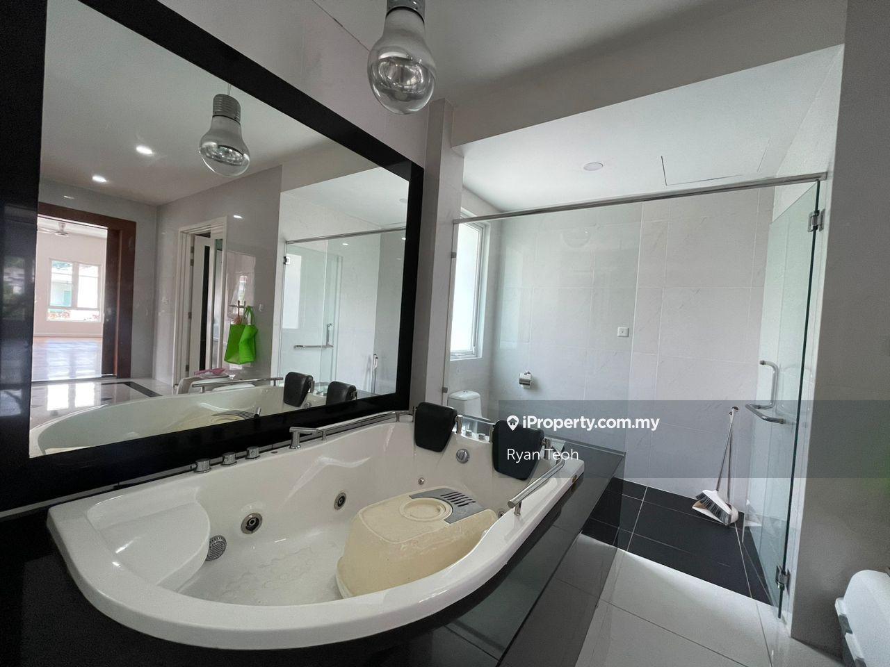 Rumah Berkembar untuk Dijual di The Rafflesia, Damansara Perdana oleh Ryan Teoh - iProperty.com.my