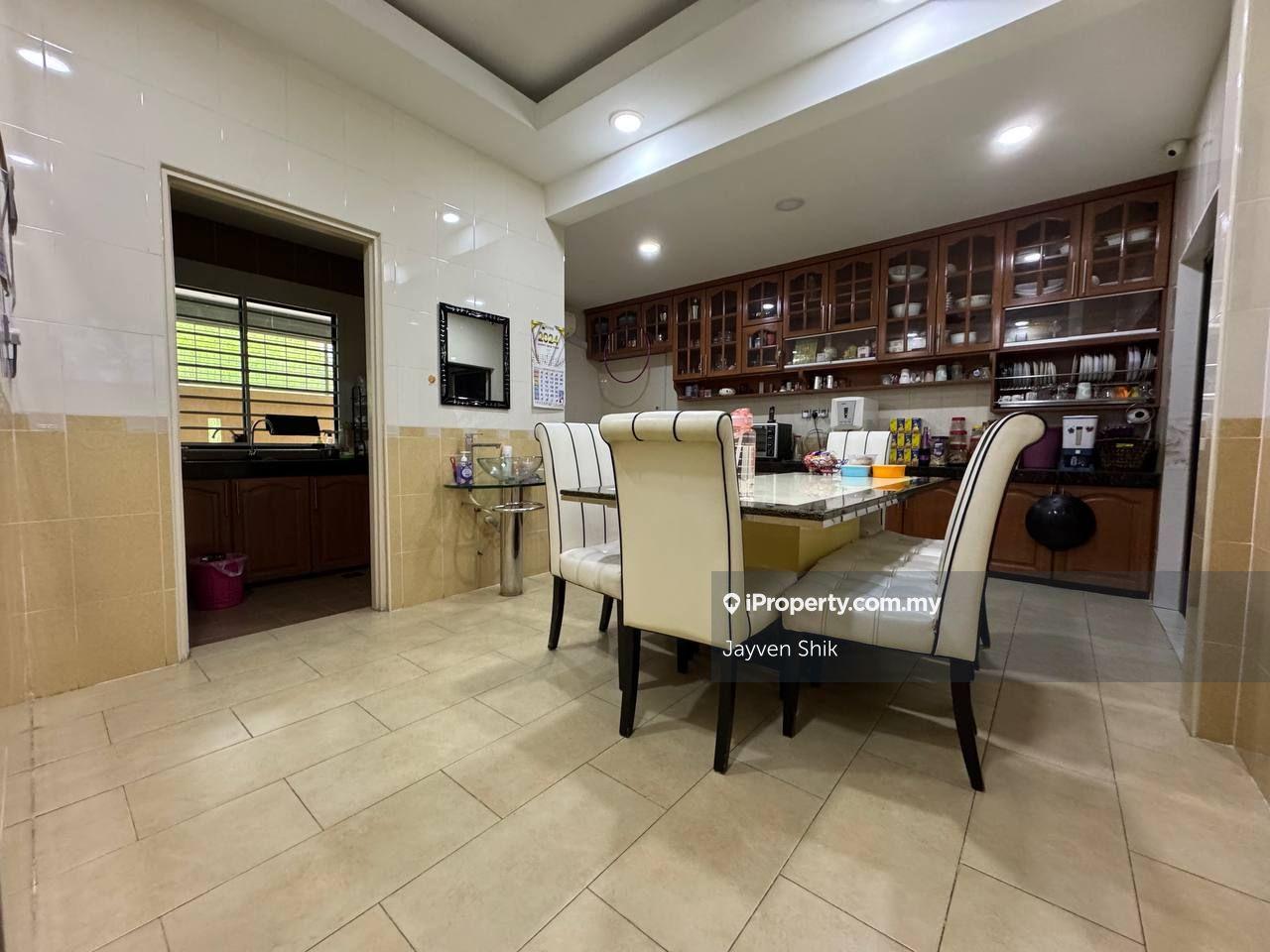 Semi-Detached House for Sale in Bandar Putra Permai, Seri Kembangan by Jayven Shik - iProperty.com.my