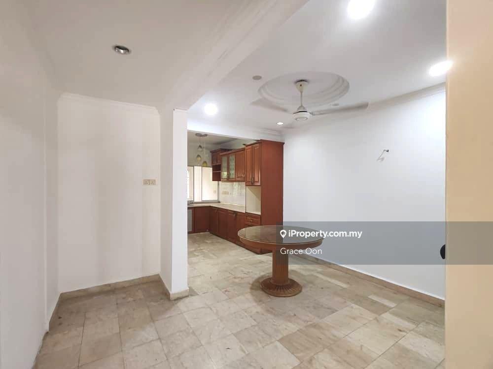 Rumah Berangkai 2 Tingkat untuk Dijual di SS12, Subang Jaya oleh Grace Oon - iProperty.com.my