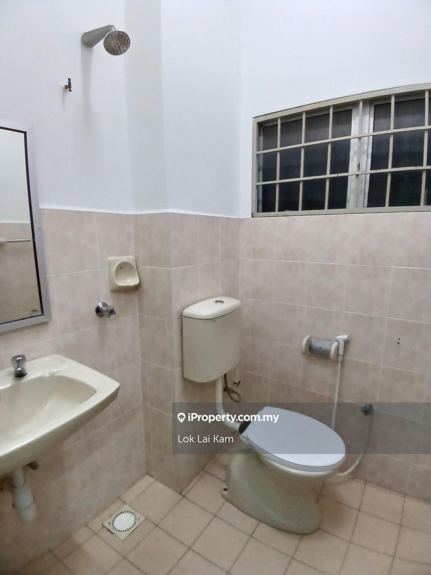 Rumah Berangkai 2 Tingkat untuk Dijual di Putra Heights, Subang Jaya oleh Lok Lai Kam - iProperty.com.my