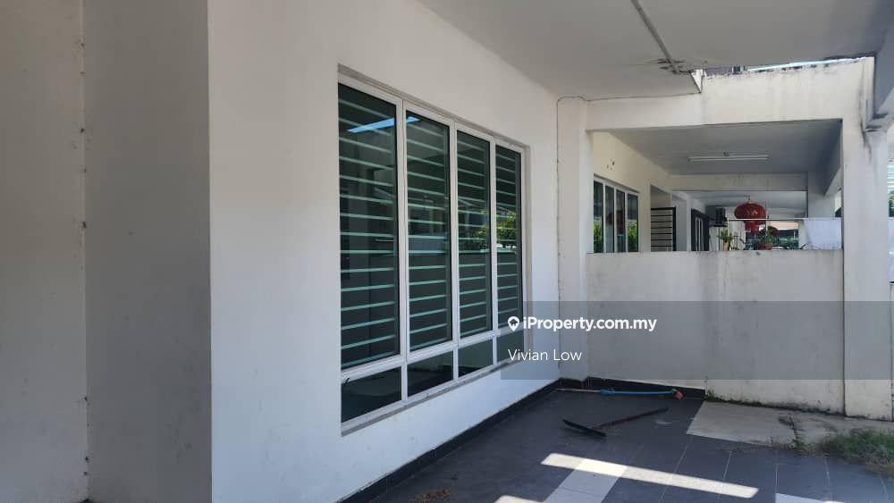 2.5-storey Terraced House for Sale in Taman Suria Tropika, Seri Kembangan by Vivian Low - iProperty.com.my