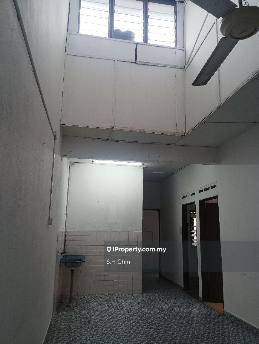 Rumah Berangkai 1 Tingkat untuk Dijual di Desa Semenyih, Semenyih oleh S.H Chin - iProperty.com.my