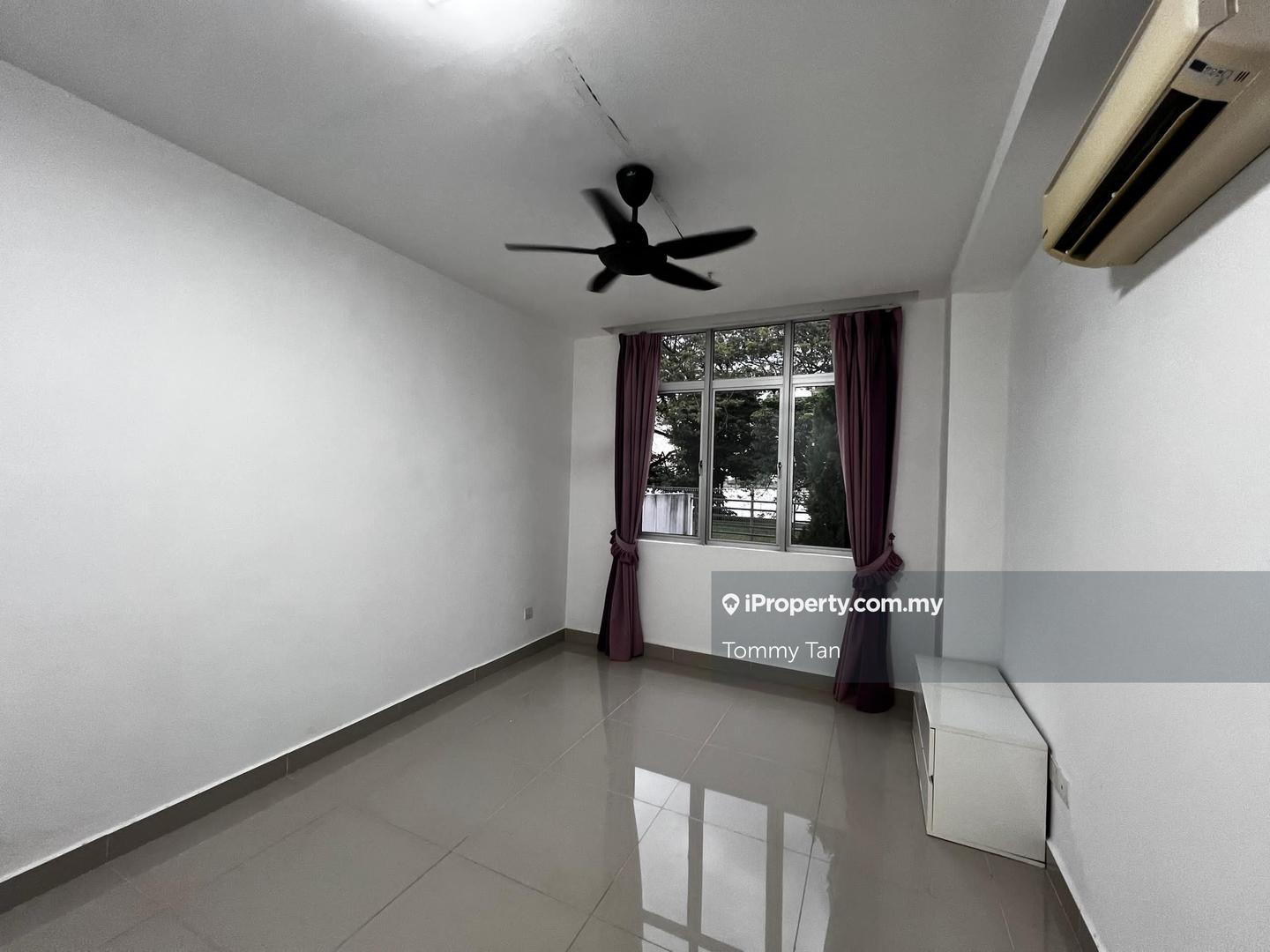 Rumah Bandar untuk Dijual di Taman Tasik Prima, Puchong oleh Tommy Tan - iProperty.com.my