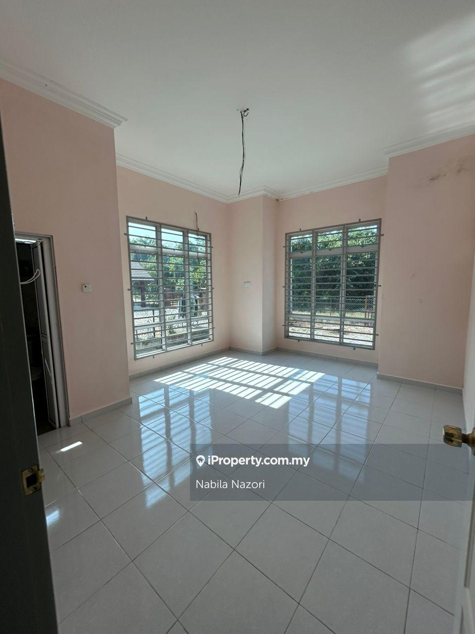 Banglo untuk Dijual di Pasir Genda, Tanah Merah oleh Nabila Nazori - iProperty.com.my