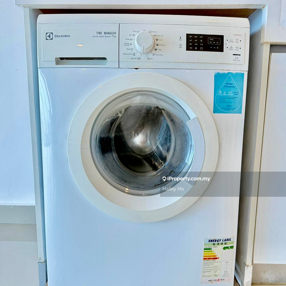 Service Residence for Rent in Trefoil by Hailey Ho - iProperty.com.my