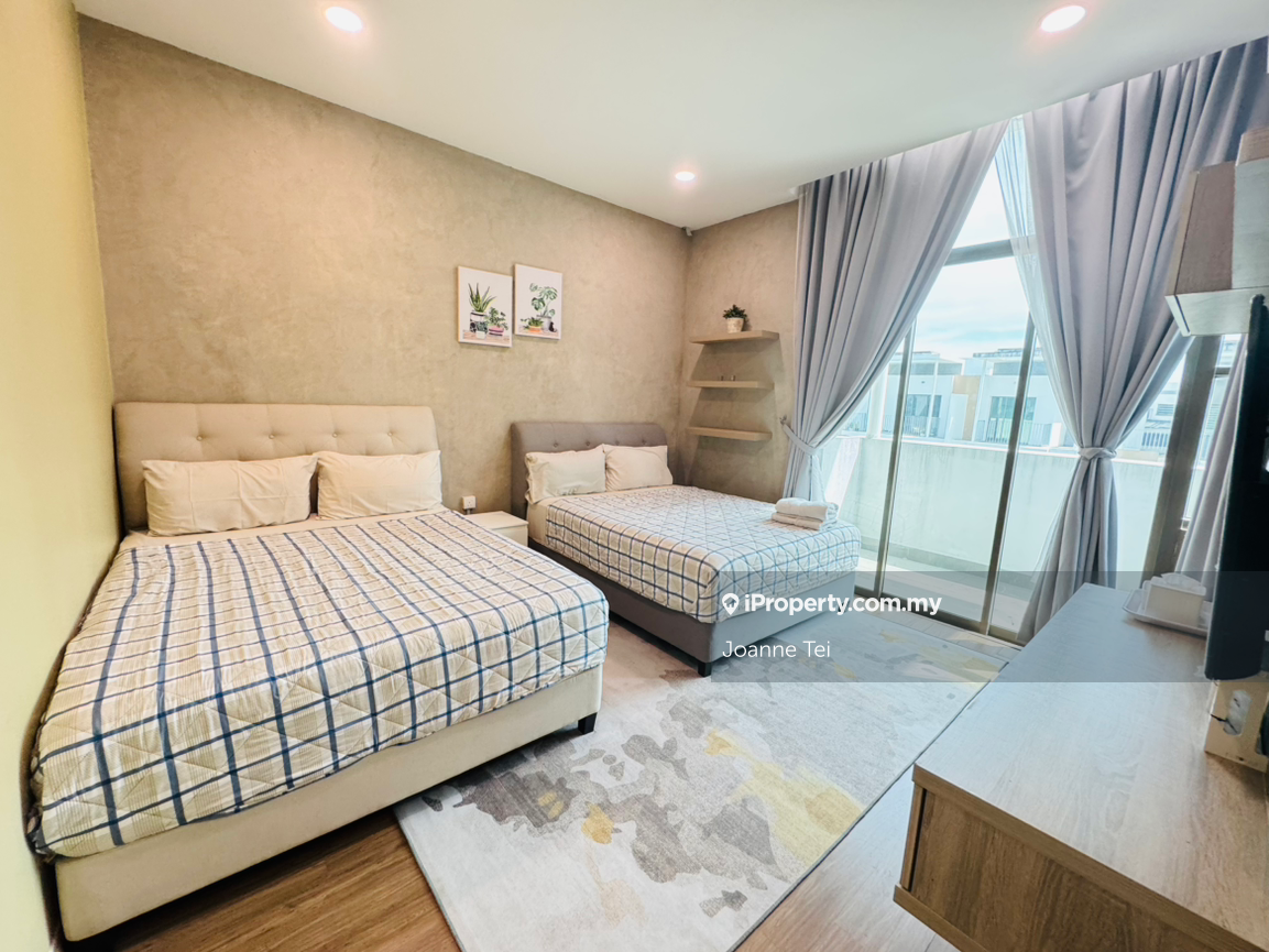 Rumah Berangkai 3 Tingkat untuk Dijual di Lake Point Residence, Cyberjaya oleh Joanne Tei - iProperty.com.my