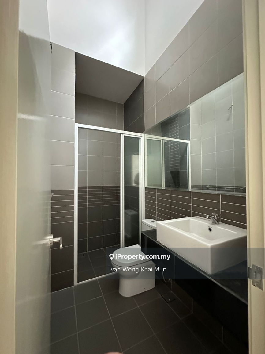 Rumah Berangkai 2 Tingkat untuk Dijual di Bandar Bukit Raja, Klang oleh Ivan Wong Khai Mun - iProperty.com.my