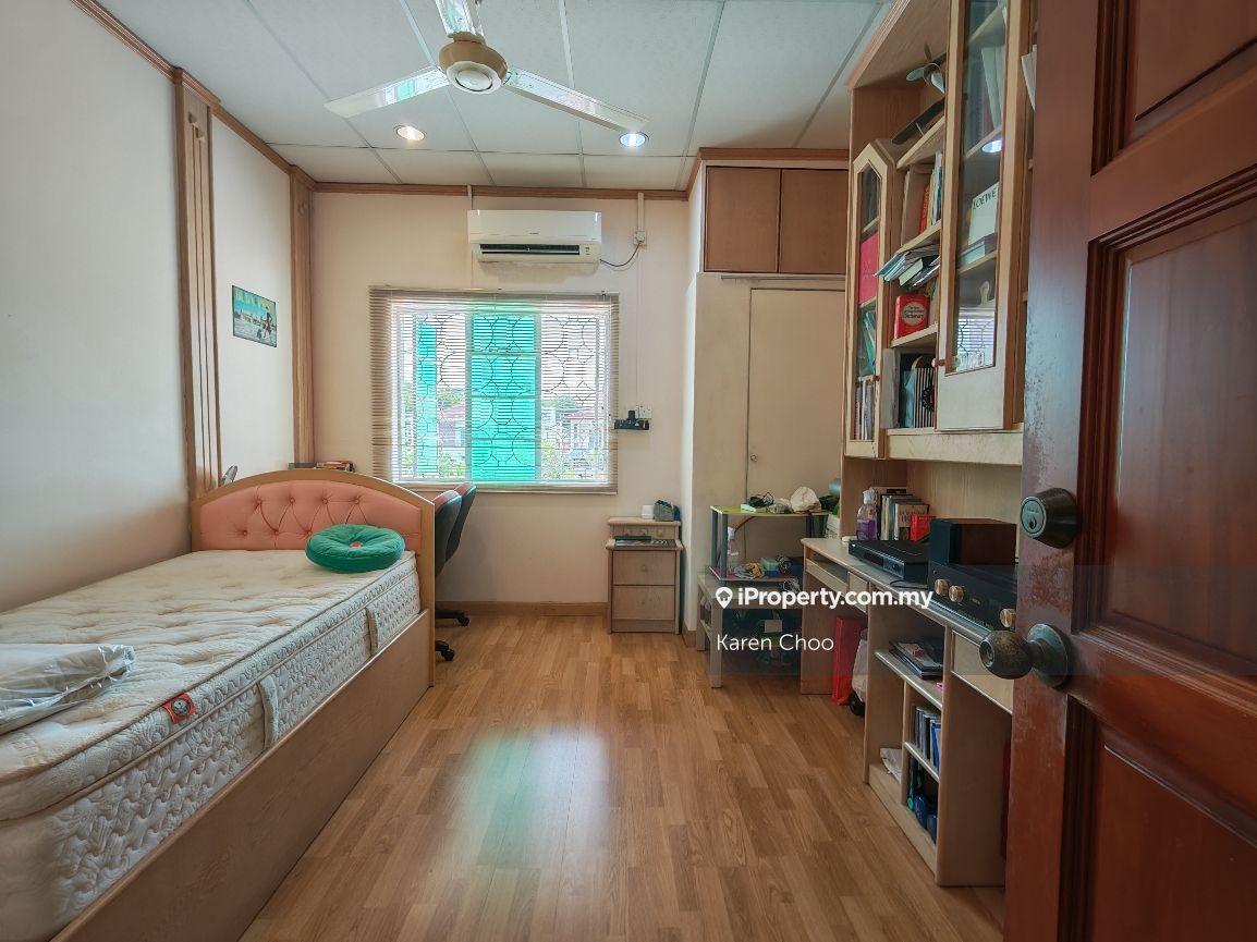 Semi-Detached House for Sale in Pulau Tikus, George Town by Karen Choo - iProperty.com.my