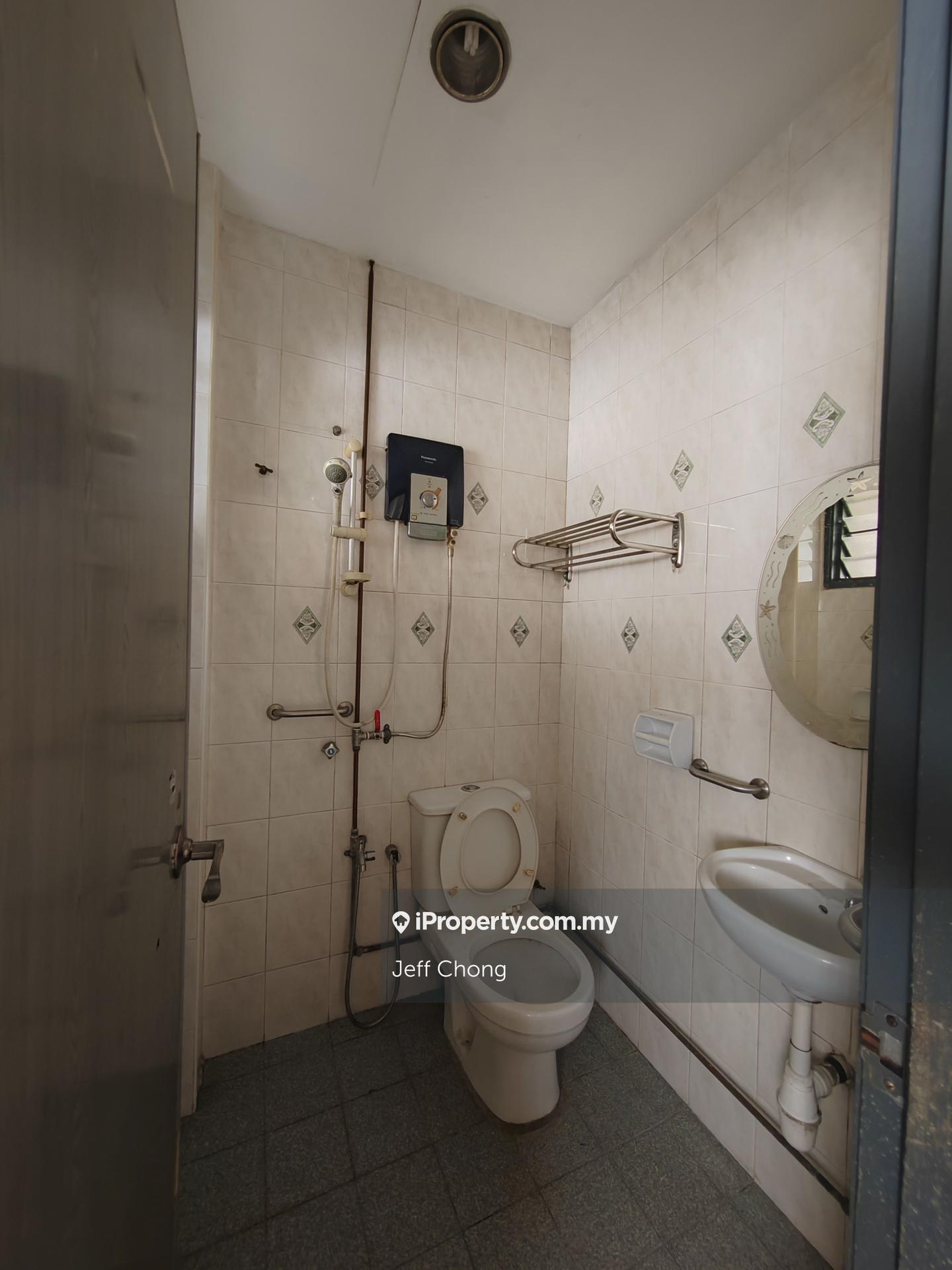 Rumah Berangkai 2.5 Tingkat untuk Dijual di Taman Puchong Impian, Puchong oleh Jeff Chong - iProperty.com.my