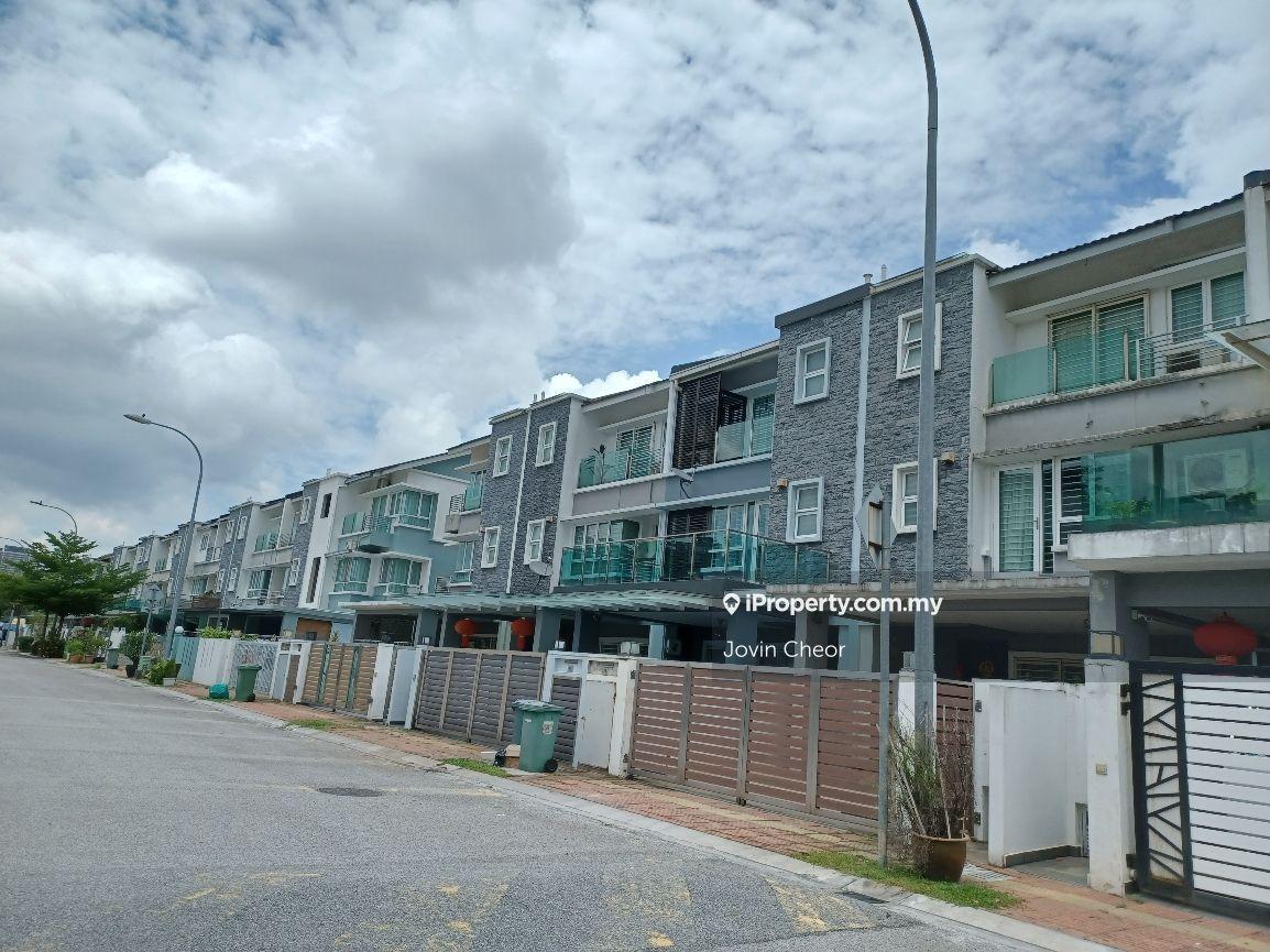 Rumah Berangkai 3 Tingkat untuk Dijual di Seri Jalil, Bukit Jalil oleh Jovin Cheor - iProperty.com.my