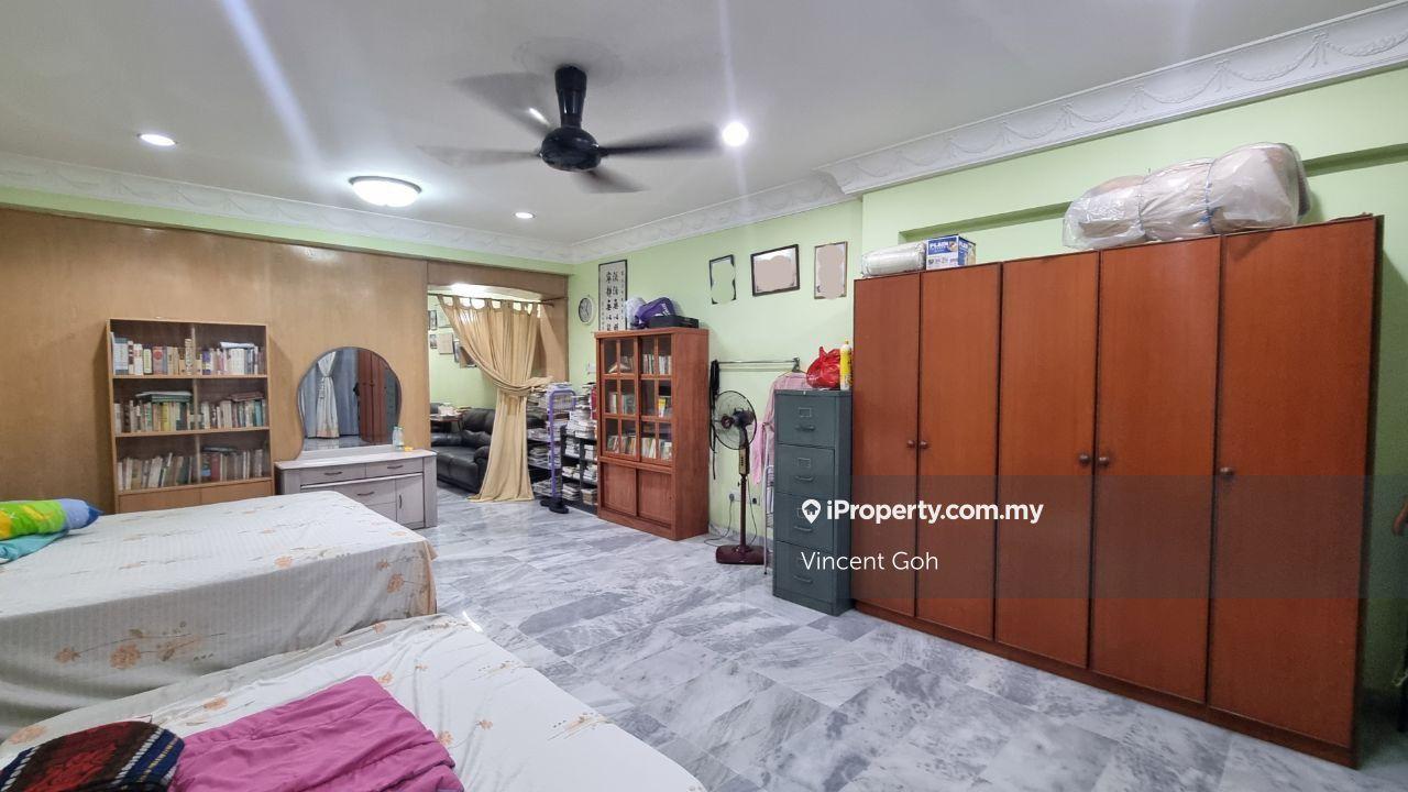 Bungalow House for Sale in Taman Petaling, Kepong by Vincent Goh - iProperty.com.my