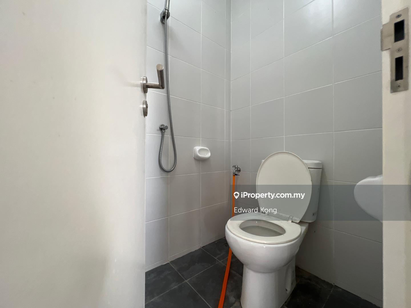 Rumah Berangkai 3 Tingkat untuk Disewa di Tamansari, Rawang oleh Edward Kong - iProperty.com.my