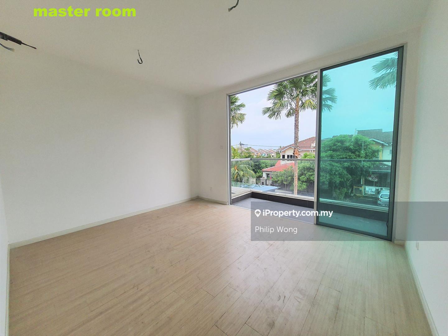 Rumah Berangkai 2 Tingkat untuk Dijual di Taman Lestari Putra, Seri Kembangan oleh Philip Wong - iProperty.com.my