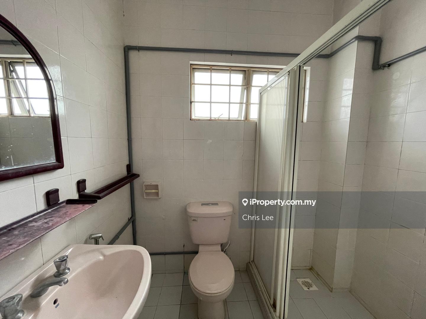 Rumah Berangkai 2 Tingkat untuk Dijual di Bu1 damansara petaling jaya, Bandar Utama oleh Chris Lee - iProperty.com.my