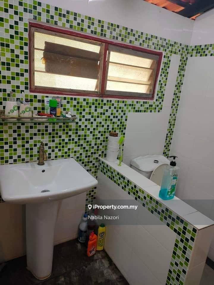 Banglo Komersial untuk Dijual di Kampung Tanjung Baru, Kota Bharu oleh Nabila Nazori - iProperty.com.my