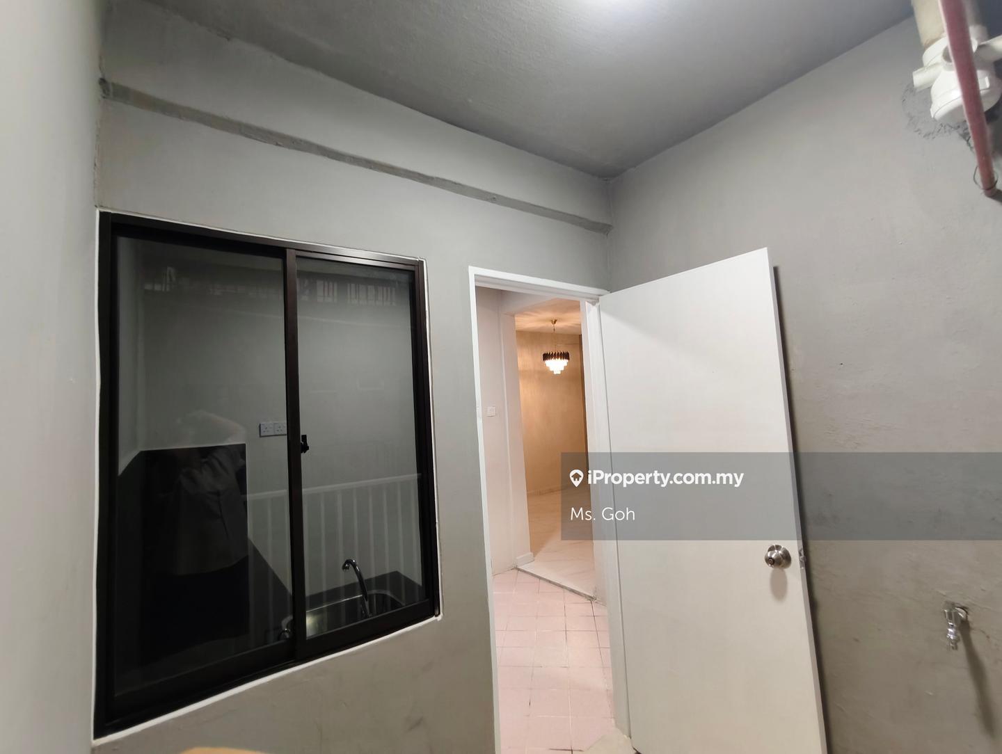 Rumah Pangsa untuk Dijual di Larkin Perdana oleh Ms. Goh - iProperty.com.my