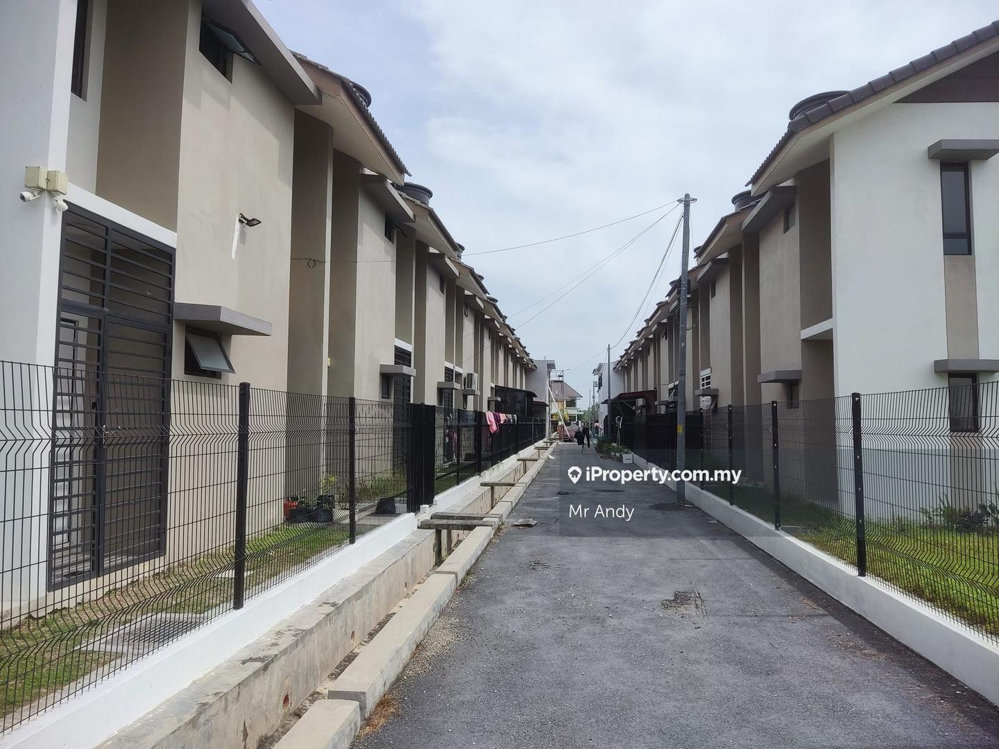 Rumah Berangkai 2 Tingkat untuk Dijual di Mahkota Banting, Banting, Kuala Langat, Sepang, Banting oleh Mr Andy - iProperty.com.my