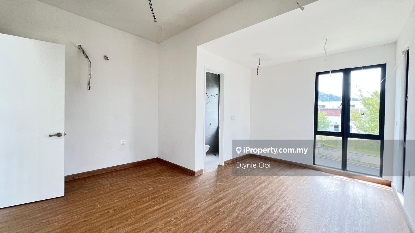 Rumah Berkembar untuk Dijual di TTDI Grove, Kajang oleh Dlynie Ooi - iProperty.com.my