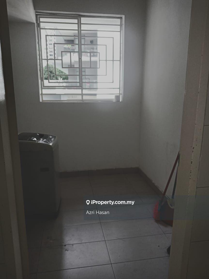 Kondominium untuk Dijual di Casa Green oleh Azri Hasan - iProperty.com.my