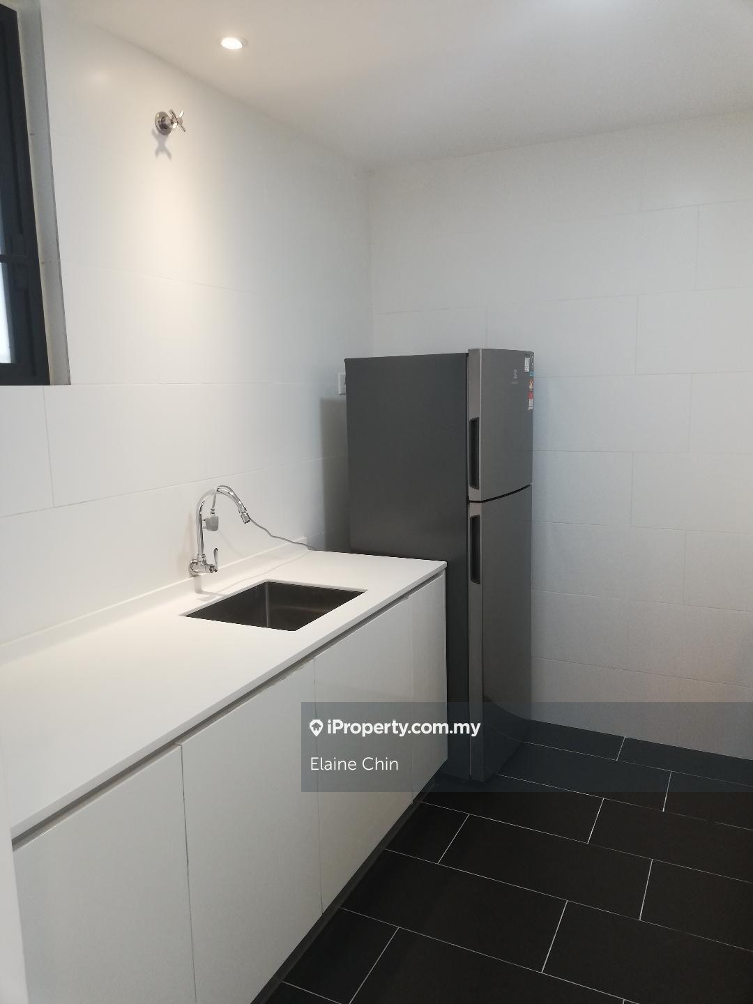 Service Residence for Rent in SqWhere Service Apartments by Elaine Chin - iProperty.com.my