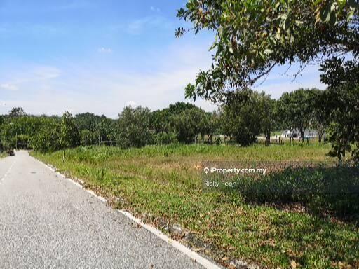 Banglo Tanah untuk Dijual di Bayu Lakehomes, Mantin oleh Ricky Poon - iProperty.com.my