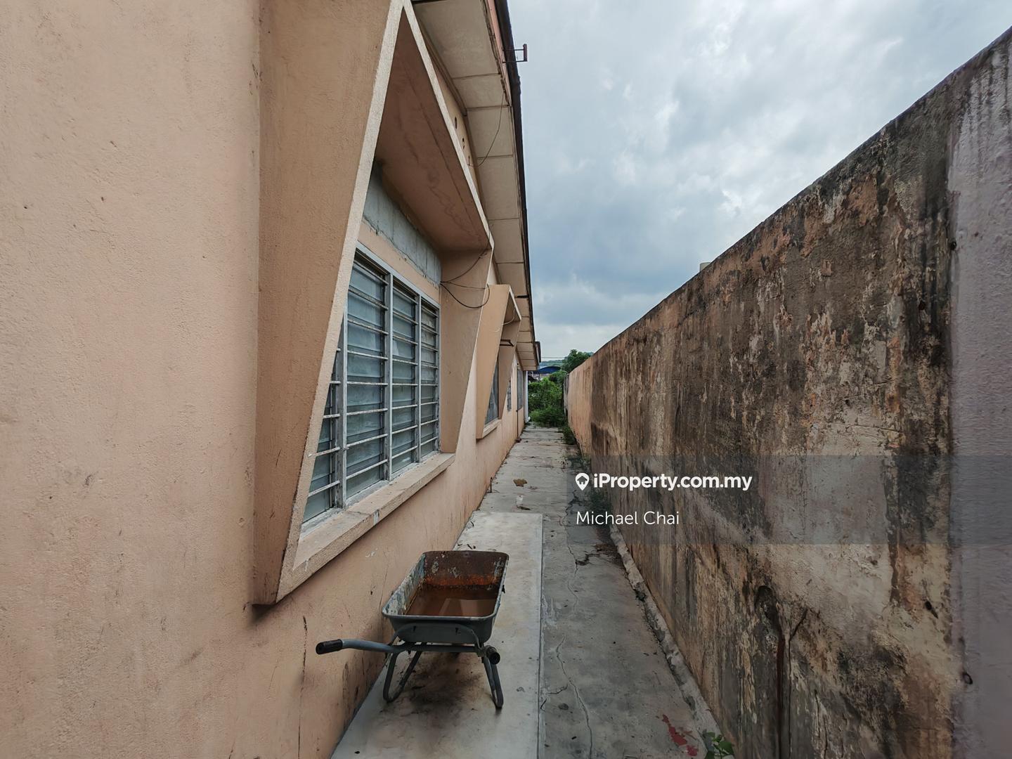 Bungalow House for Sale in Batu 14, Puchong by Michael Chai - iProperty.com.my