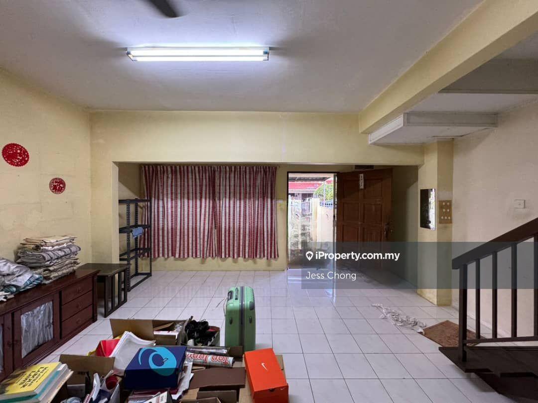2-storey Terraced House for Sale in Bandar Putra Permai, Seri Kembangan by Jess Chong - iProperty.com.my