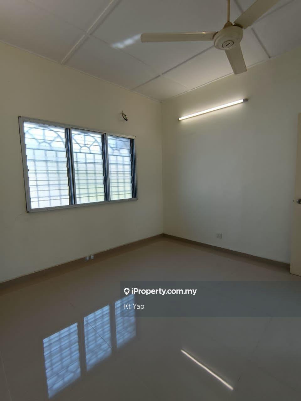 Rumah Berangkai 2 Tingkat untuk Dijual di Taman Cheras Awana, Batu 9 Cheras, Cheras oleh Kt Yap - iProperty.com.my