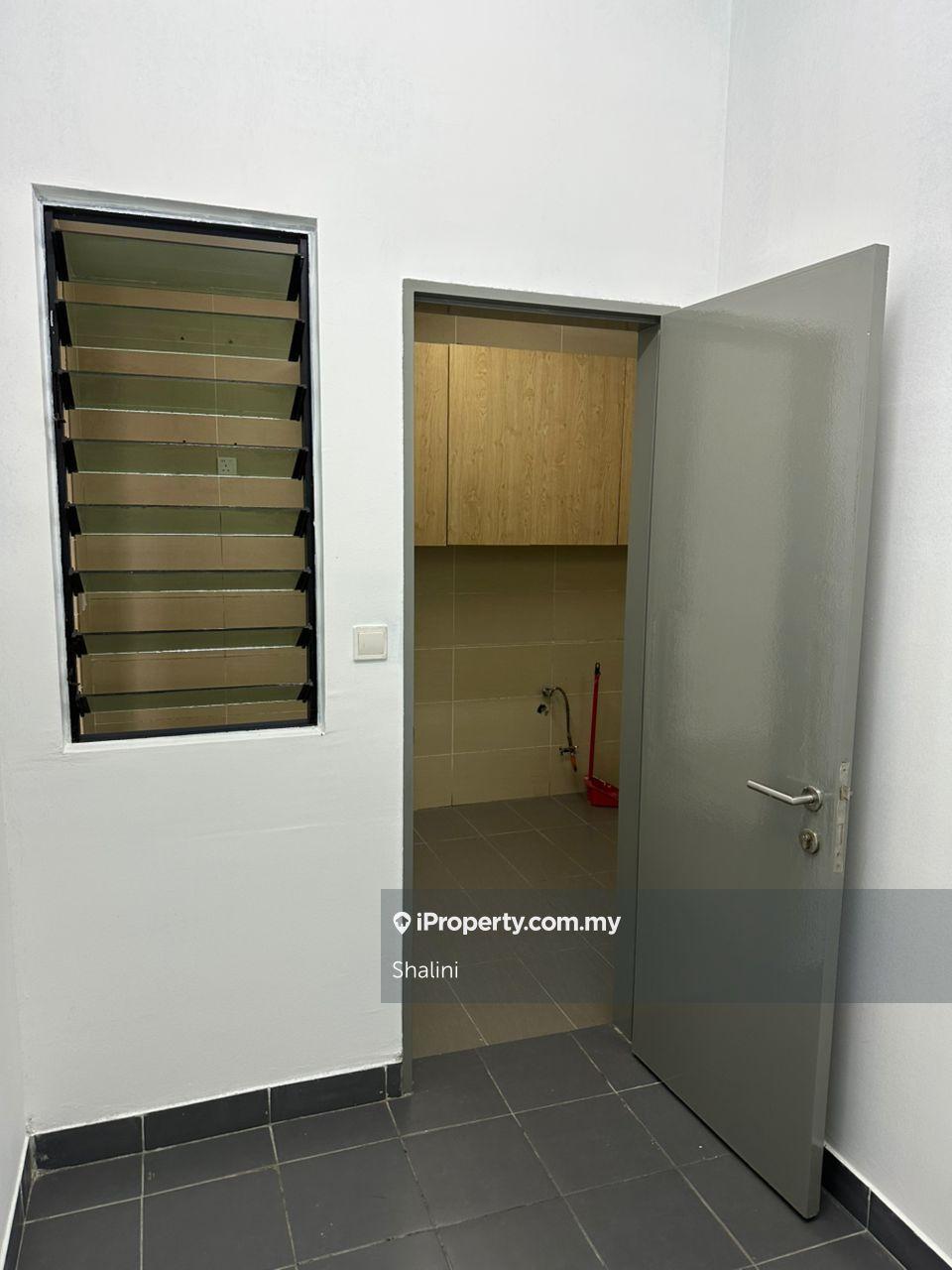 Service Residence for Sale in LakePark Residence @ KL North by Shalini - iProperty.com.my