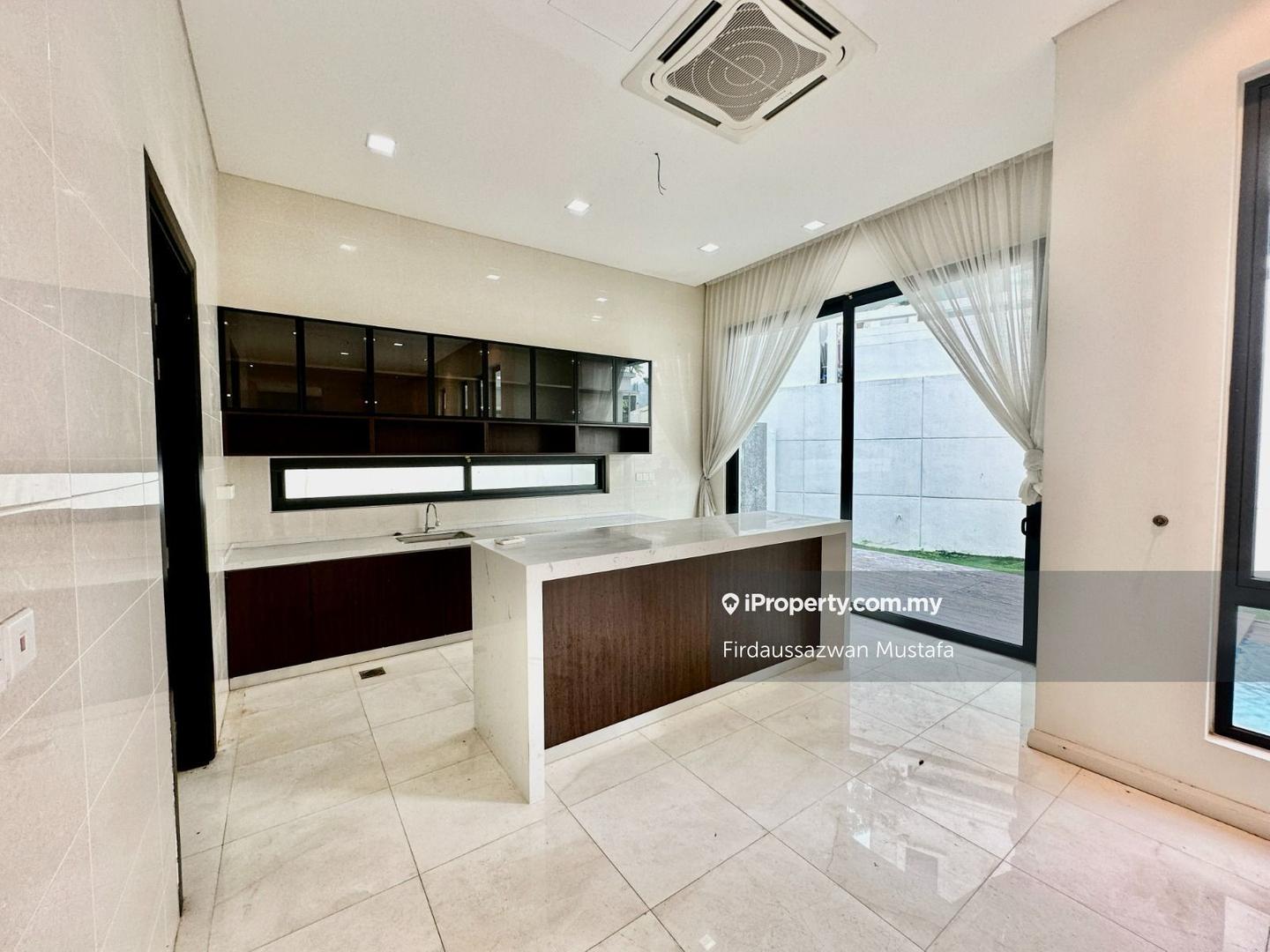 Banglo untuk Dijual di Ukay Perdana, Ulu Kelang oleh Firdaussazwan Mustafa - iProperty.com.my