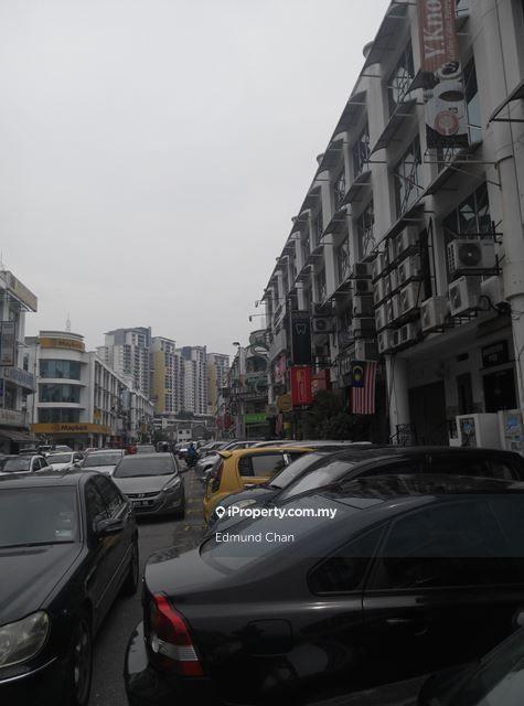 Shop for Rent in Bandar Puteri Puchong, Puchong by Edmund Chan - iProperty.com.my