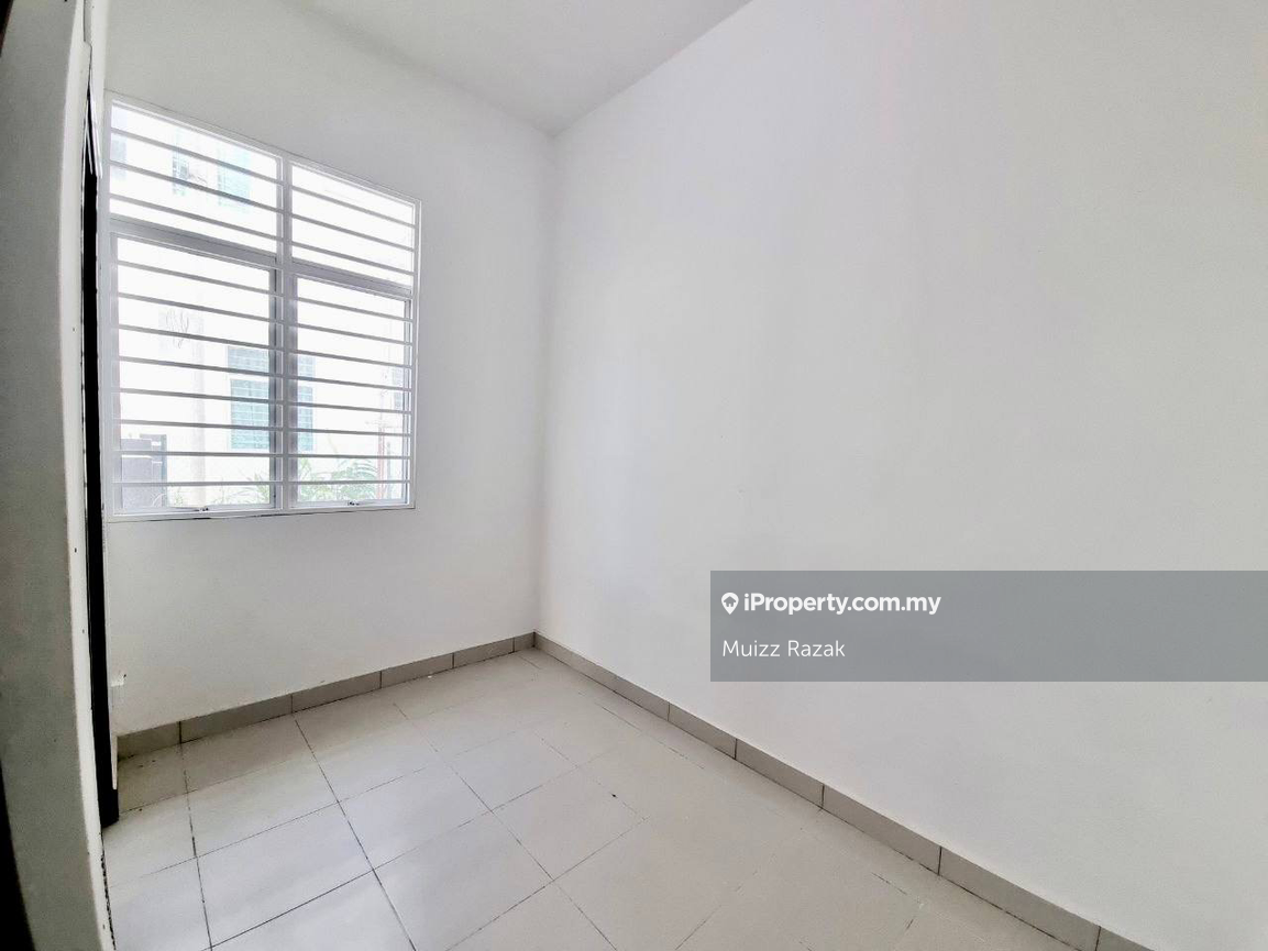 Rumah Berangkai 2 Tingkat untuk Dijual di Bandar Hillpark, Puncak Alam oleh Muizz Razak - iProperty.com.my