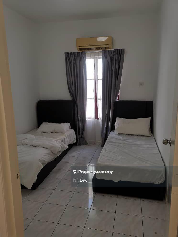 Rumah Berkembar untuk Dijual di Taman Lestari Mansion, Seri Kembangan oleh NK Lew - iProperty.com.my