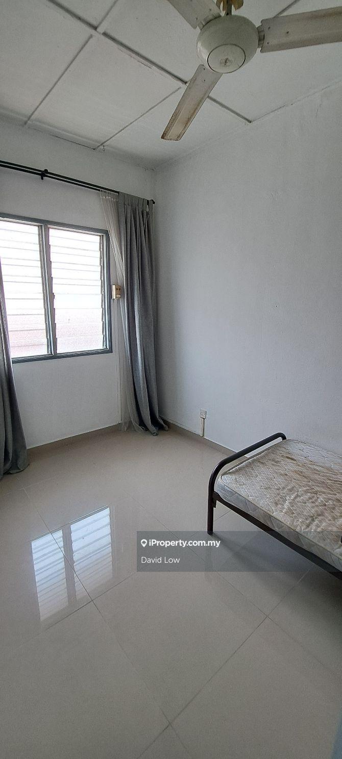 Rumah Pangsa untuk Dijual di Flat Pandan Jaya oleh David Low - iProperty.com.my