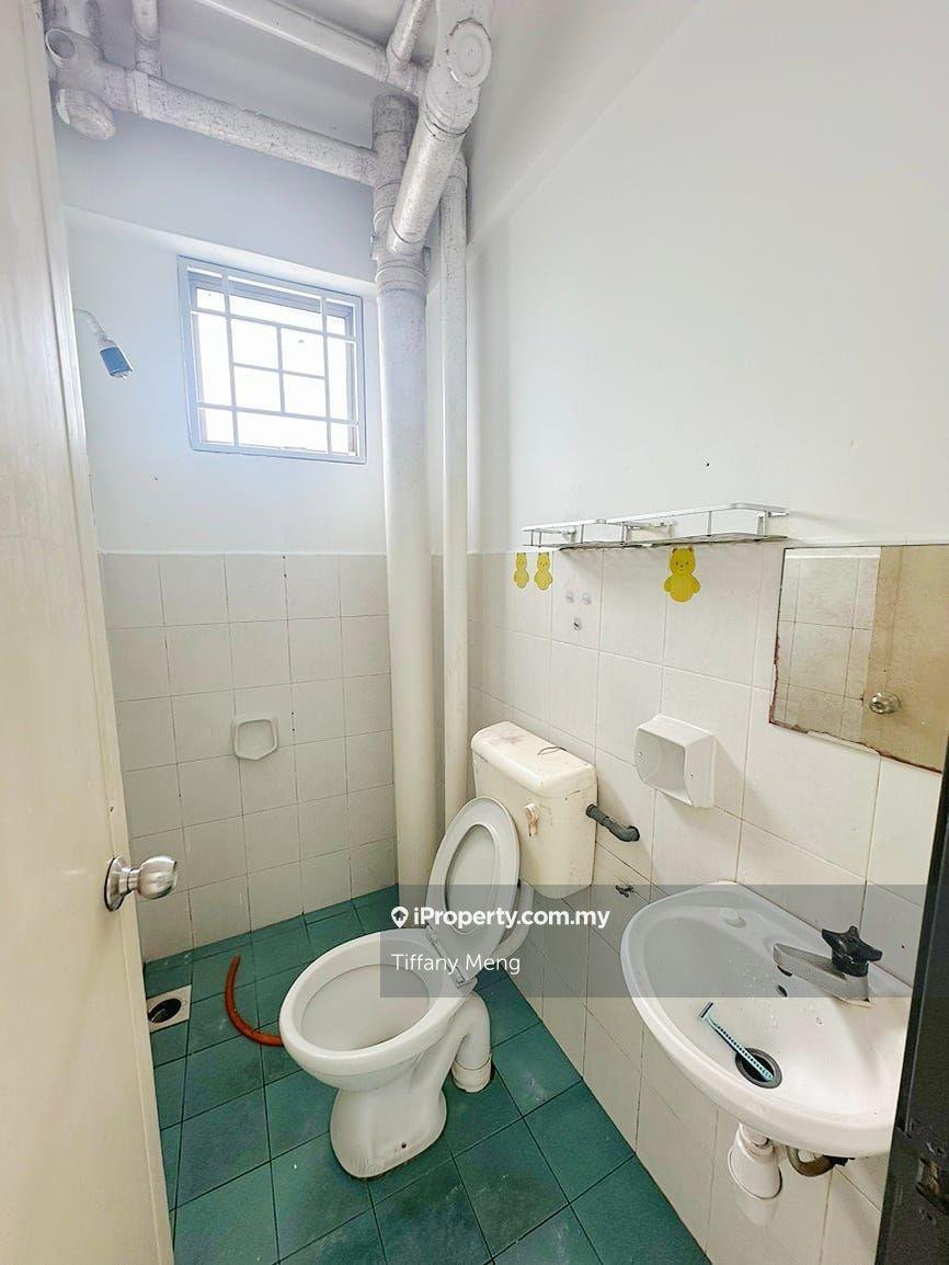 Pangsapuri untuk Dijual di Jelutong Apartment oleh Tiffany Meng - iProperty.com.my