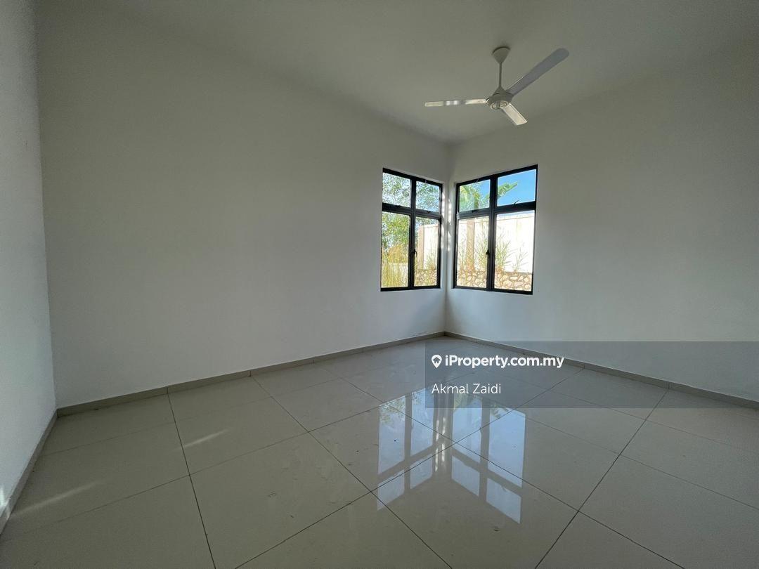 Bungalow House for Sale in Ayer Keroh, Melaka by Akmal Zaidi - iProperty.com.my