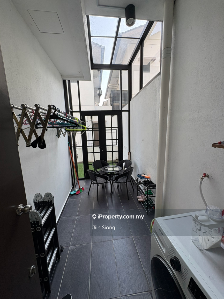 Rumah Teres untuk Dijual di Villa Astana @ Kajang, Kajang oleh Jiin Siong - iProperty.com.my