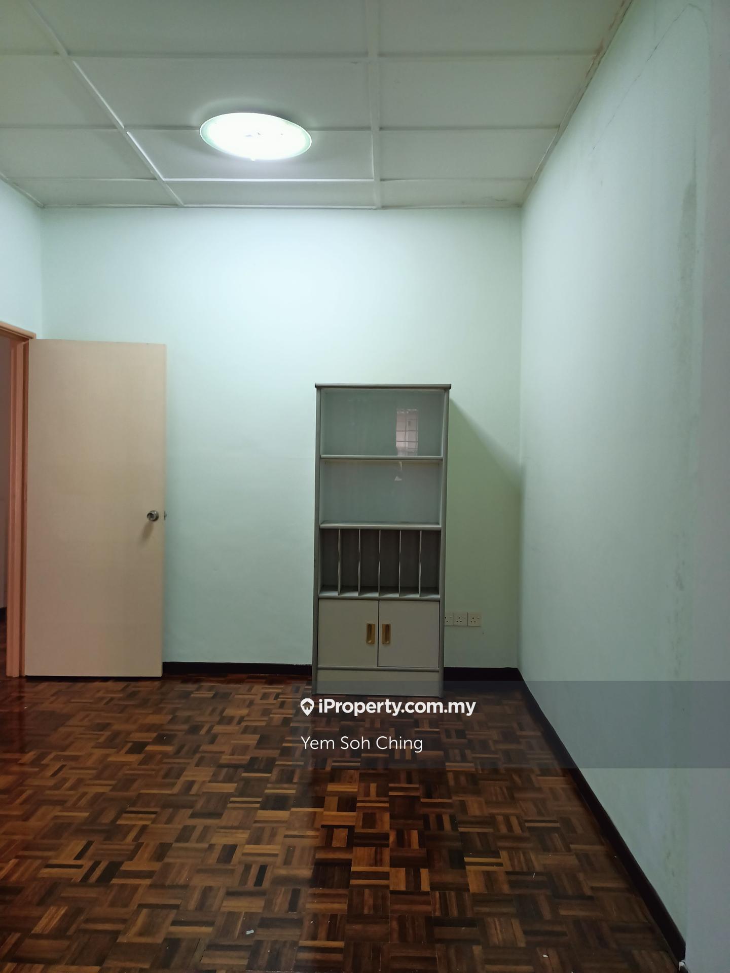 Rumah Berangkai 2 Tingkat untuk Dijual di Taman Saujana Utama 1, Sungai Buloh, Sungai Buloh oleh Yem Soh Ching - iProperty.com.my
