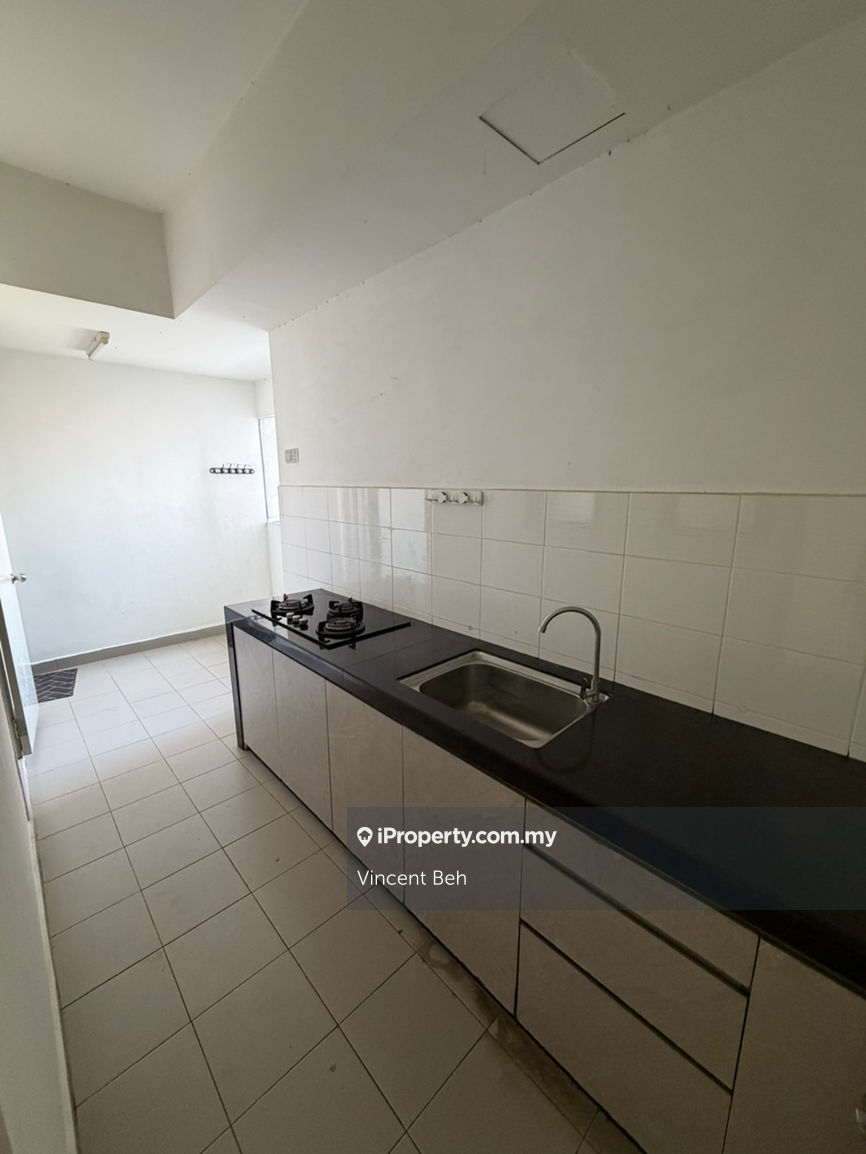 Kondominium untuk Disewa di Residence 8 oleh Vincent Beh - iProperty.com.my
