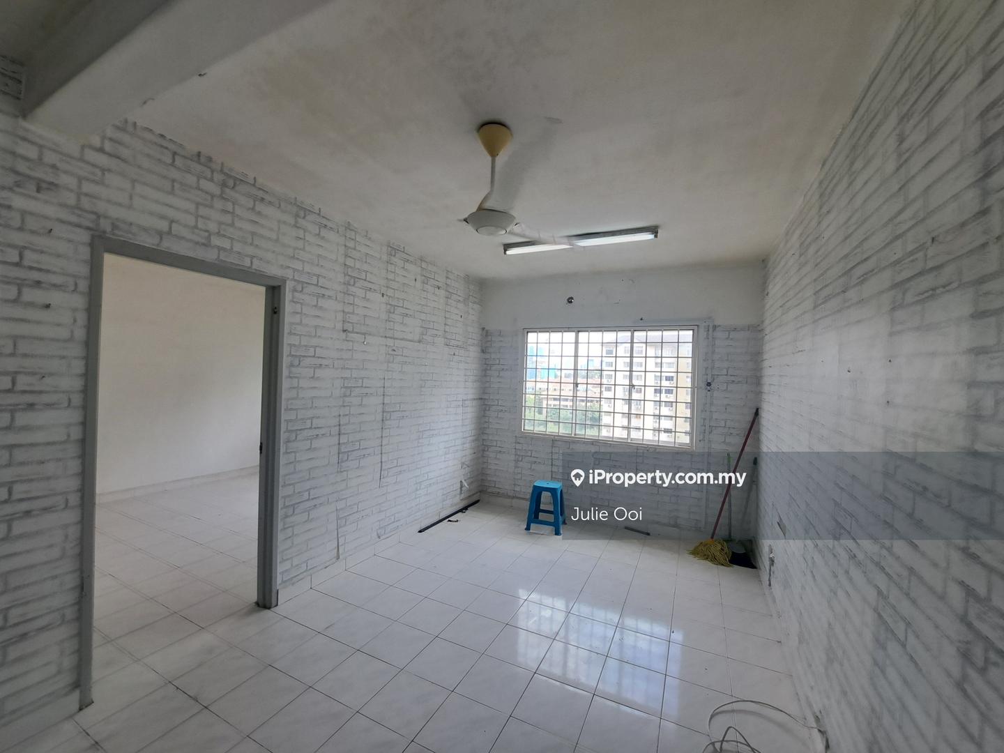 Apartment for Sale in Iris Apartment by Julie Ooi - iProperty.com.my