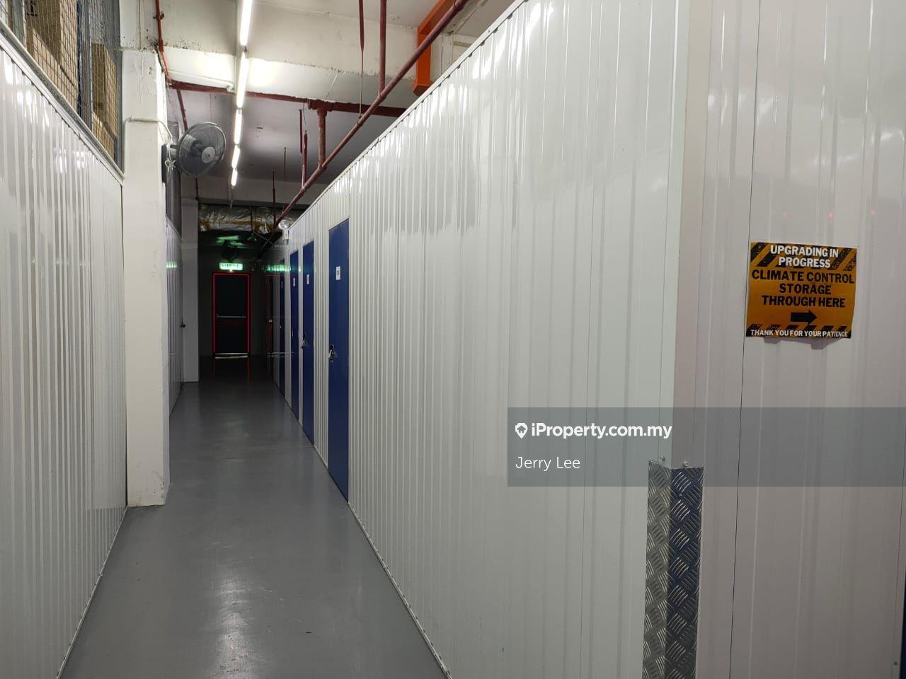 Gudang untuk Disewa di Seksyen 51a, Petaling Jaya oleh Jerry Lee - iProperty.com.my