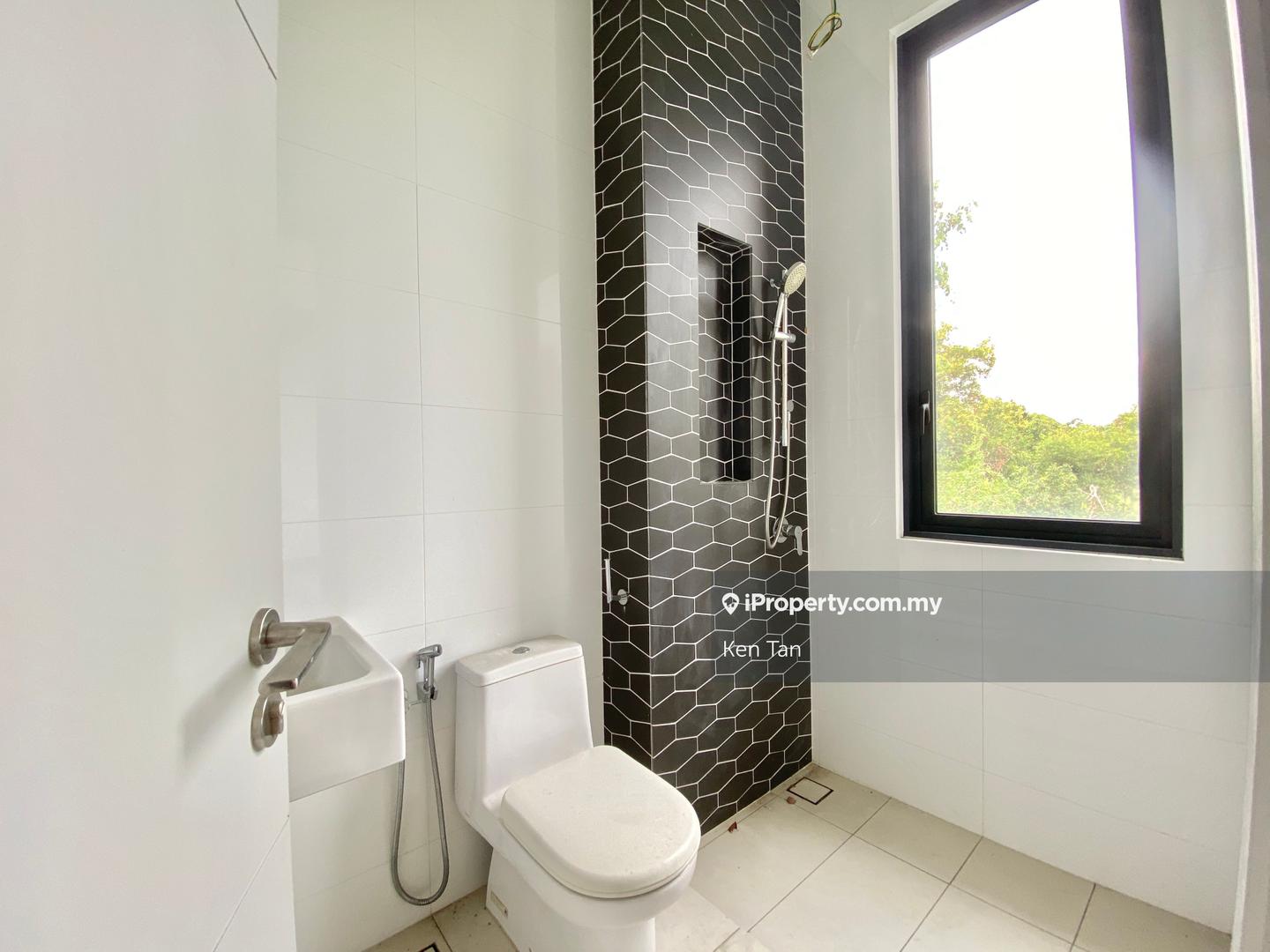 Bungalow House for Sale in Seksyen 13, Shah Alam by Ken Tan - iProperty.com.my