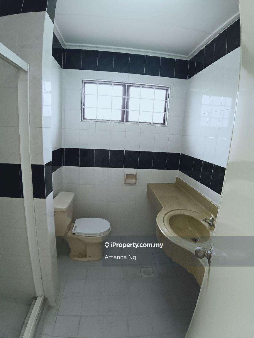 Rumah Berangkai 2 Tingkat untuk Disewa di Bandar Utama 12, Bandar Utama oleh Amanda Ng - iProperty.com.my