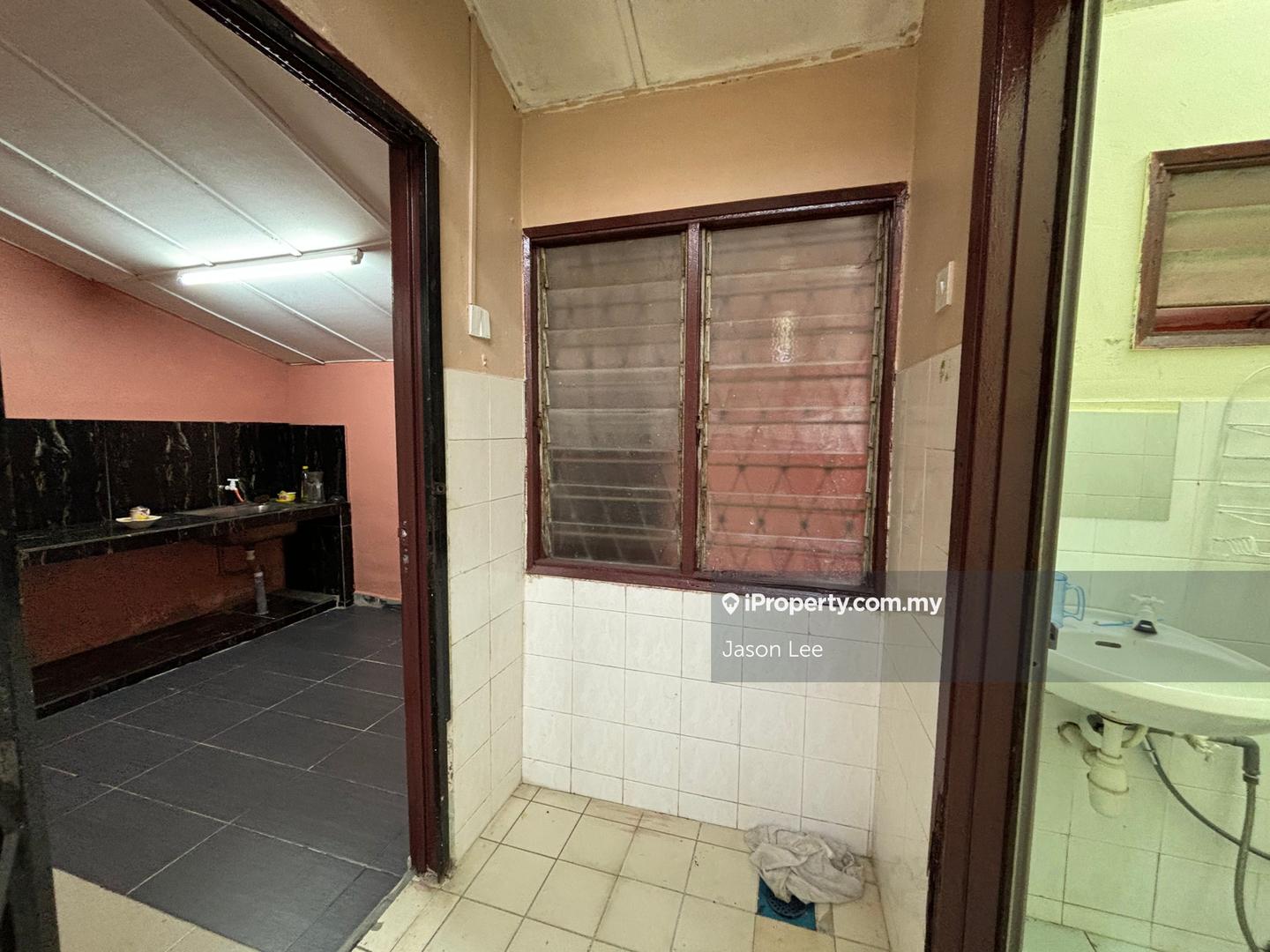 Rumah Berangkai 1 Tingkat untuk Dijual di Taman Harmoni, Seri Kembangan oleh Jason Lee - iProperty.com.my